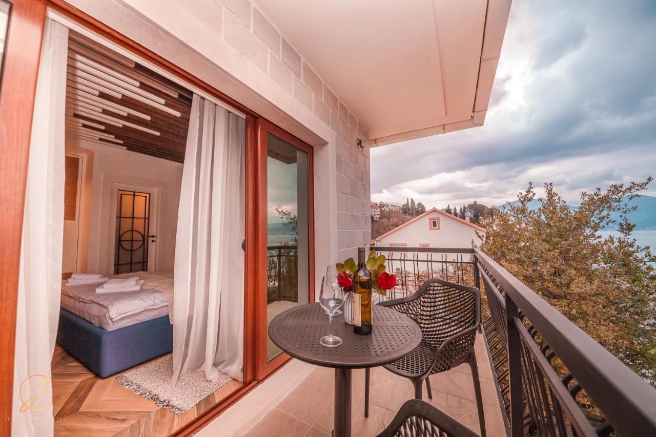 Barka B'N'B - Elegant Seaview Rooms Herceg Novi Exteriör bild