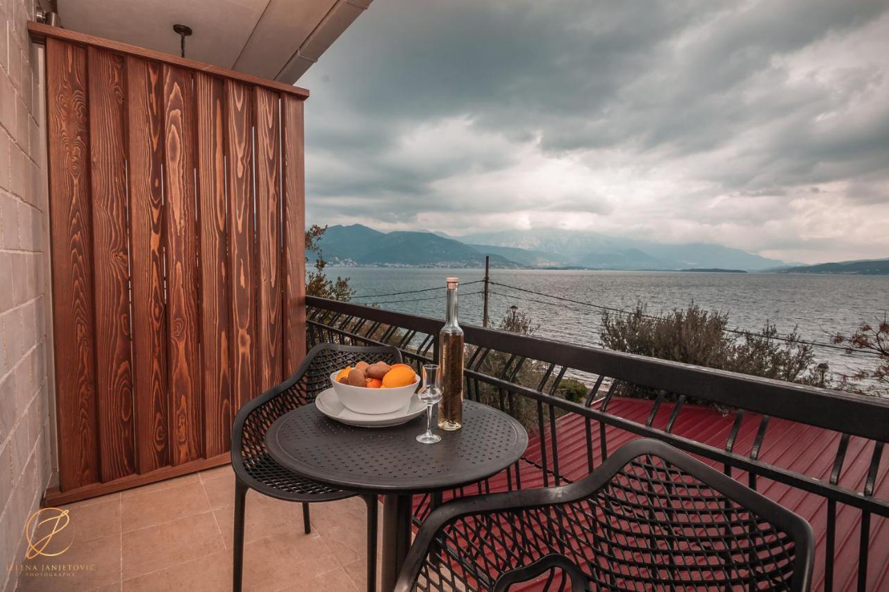 Barka B'N'B - Elegant Seaview Rooms Herceg Novi Exteriör bild