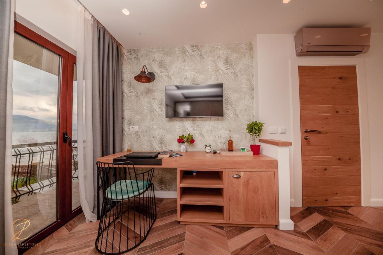 Barka B'N'B - Elegant Seaview Rooms Herceg Novi Exteriör bild
