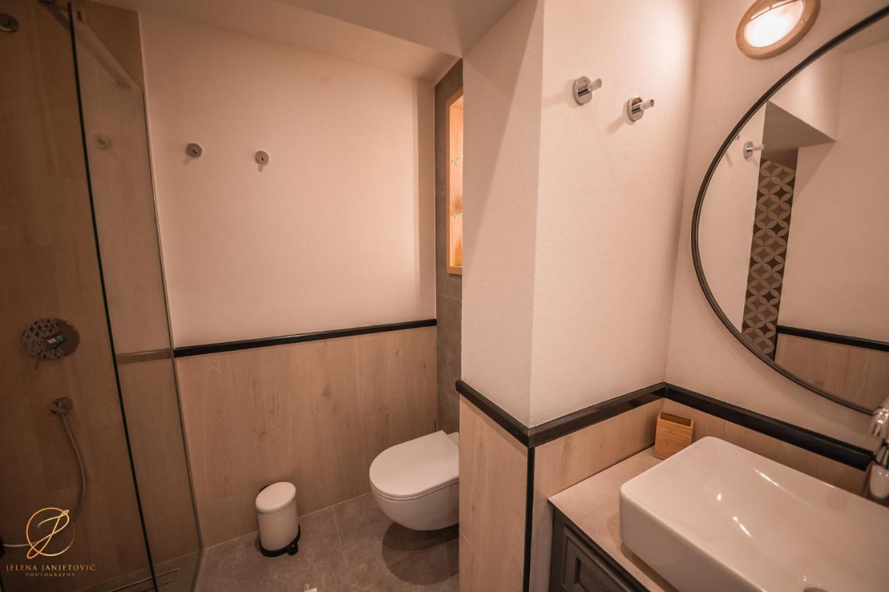 Barka B'N'B - Elegant Seaview Rooms Herceg Novi Exteriör bild