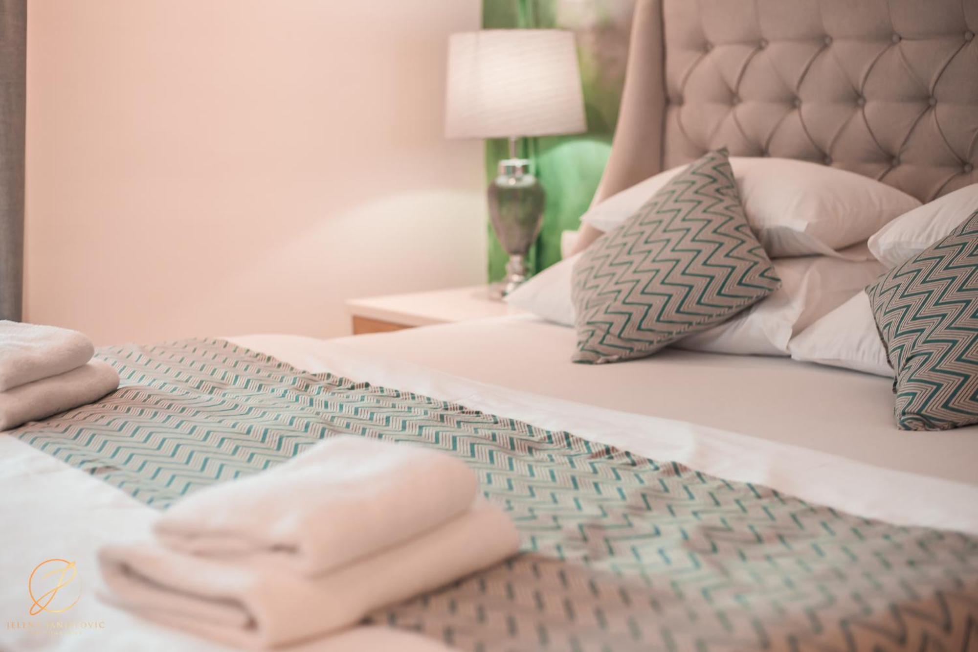 Barka B'N'B - Elegant Seaview Rooms Herceg Novi Rum bild