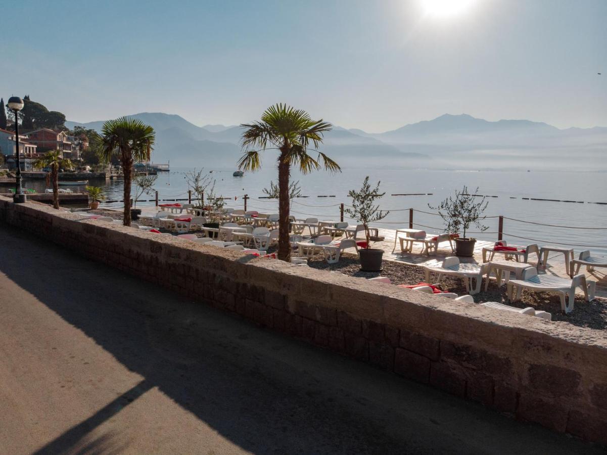 Barka B'N'B - Elegant Seaview Rooms Herceg Novi Exteriör bild