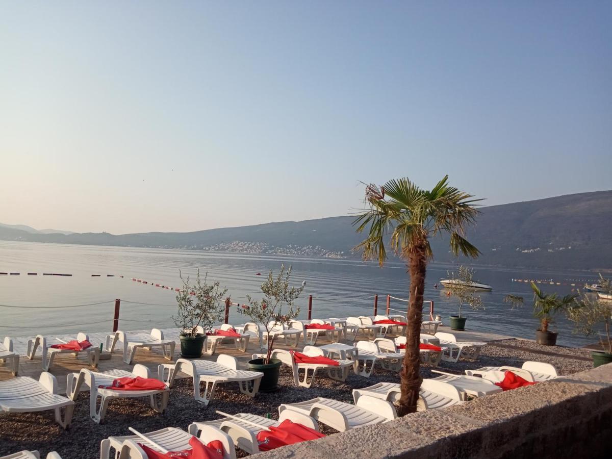 Barka B'N'B - Elegant Seaview Rooms Herceg Novi Exteriör bild