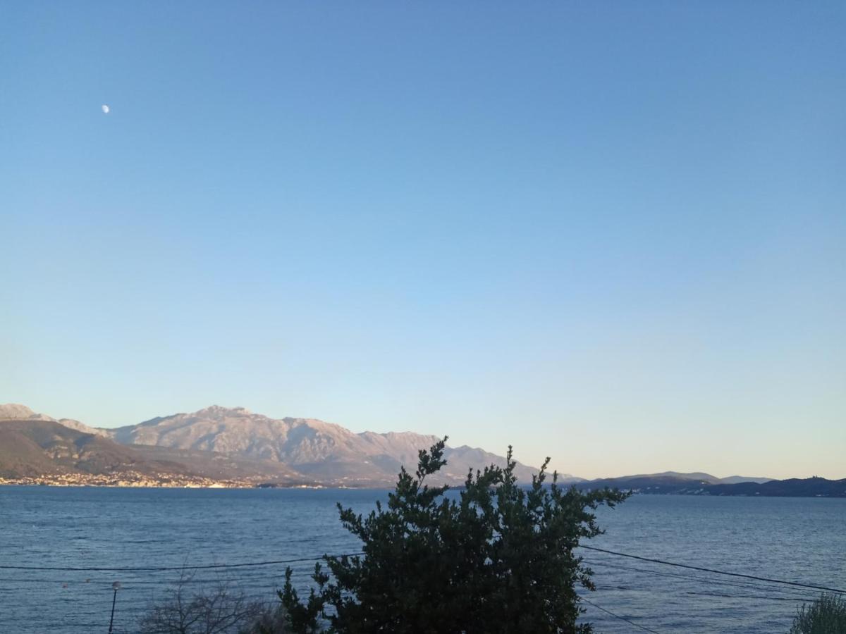 Barka B'N'B - Elegant Seaview Rooms Herceg Novi Exteriör bild